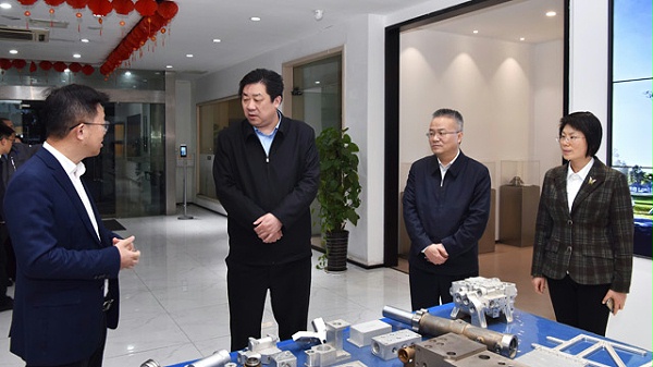 【要闻】无锡市长赵建军带队调研腾旋科技，推动传统产业焕新升级