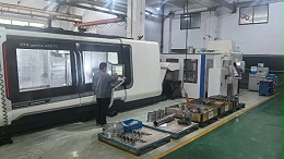 腾旋以实干献礼马年春，奏响新春“奋进曲”