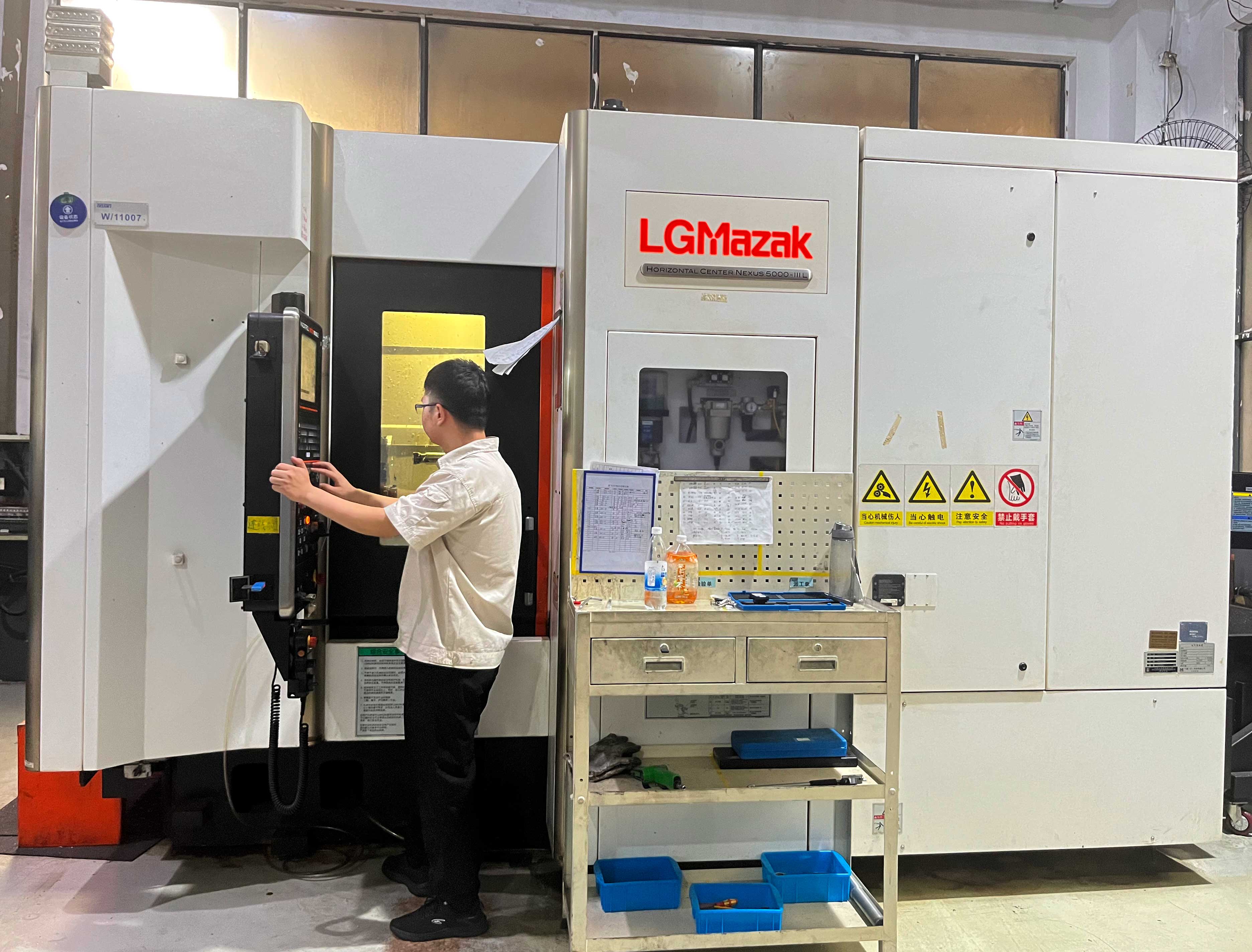 13.加工中心-卧式