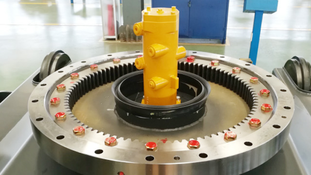 你以为中央回转接头控制回转吗？腾旋为您揭晓答案！