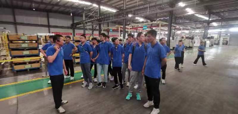 让汗水铭记，让青春飞扬——记腾旋科技大学生团建拓展活动！
